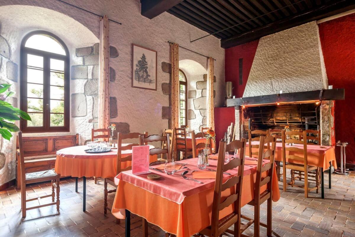 Domaine Le Prieure Hotel Chaumont-le-Bourg Exterior photo