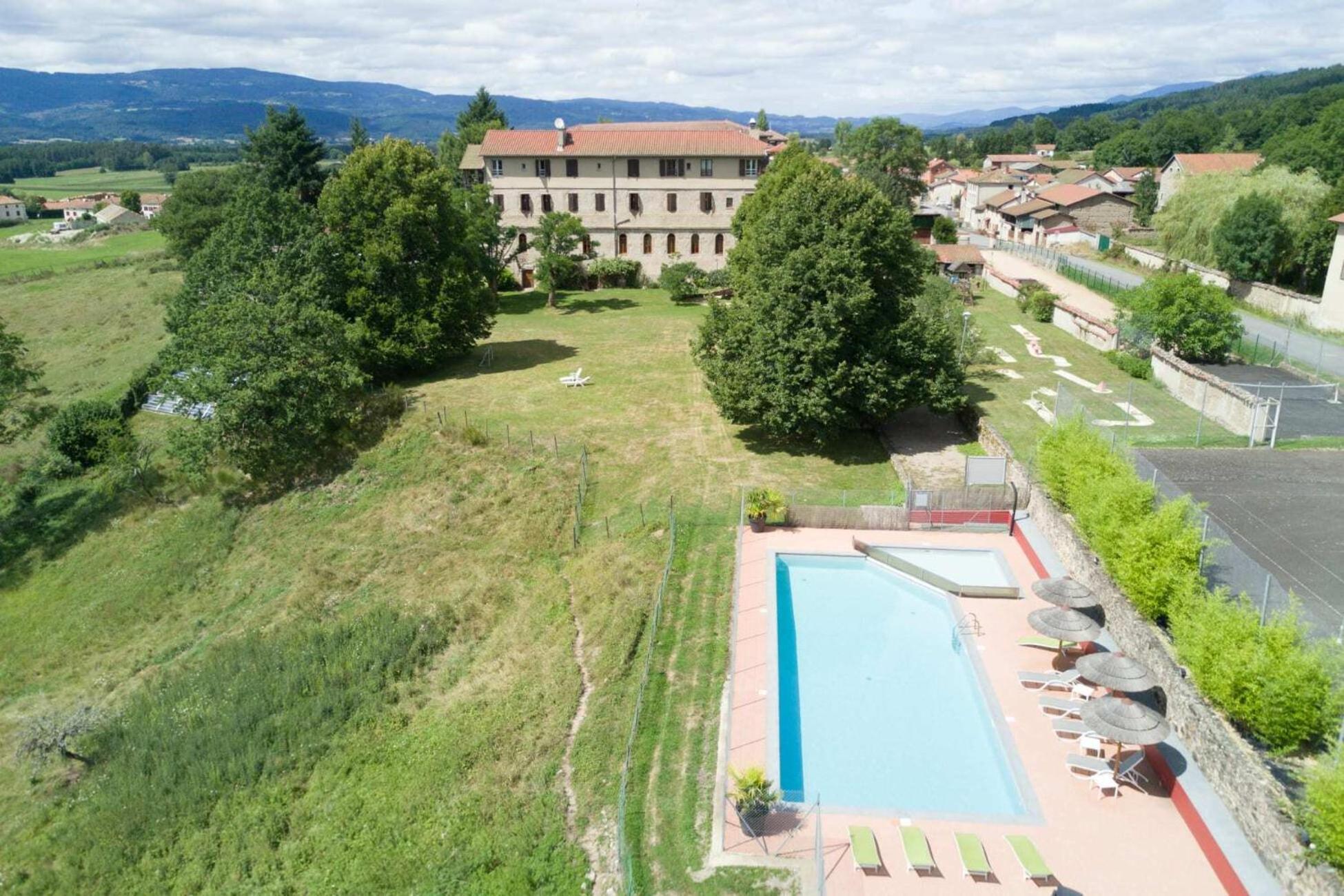 Domaine Le Prieure Hotel Chaumont-le-Bourg Exterior photo