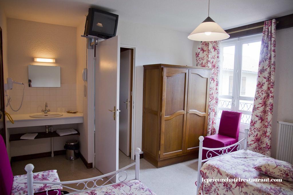 Domaine Le Prieure Hotel Chaumont-le-Bourg Exterior photo